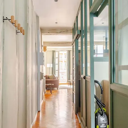 Апартаменты Owl Prestige Дижон